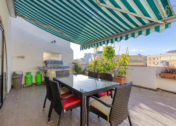 Spacious 2Br Home With Large, Private Sun Terrace By 360 Estates