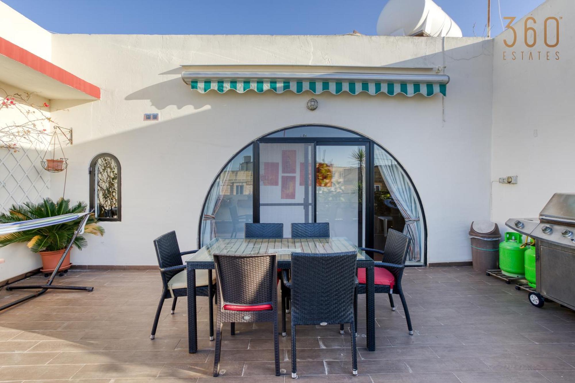Apartment Spacious 2br With Large, Private Sun Terrace By 360 Estates *