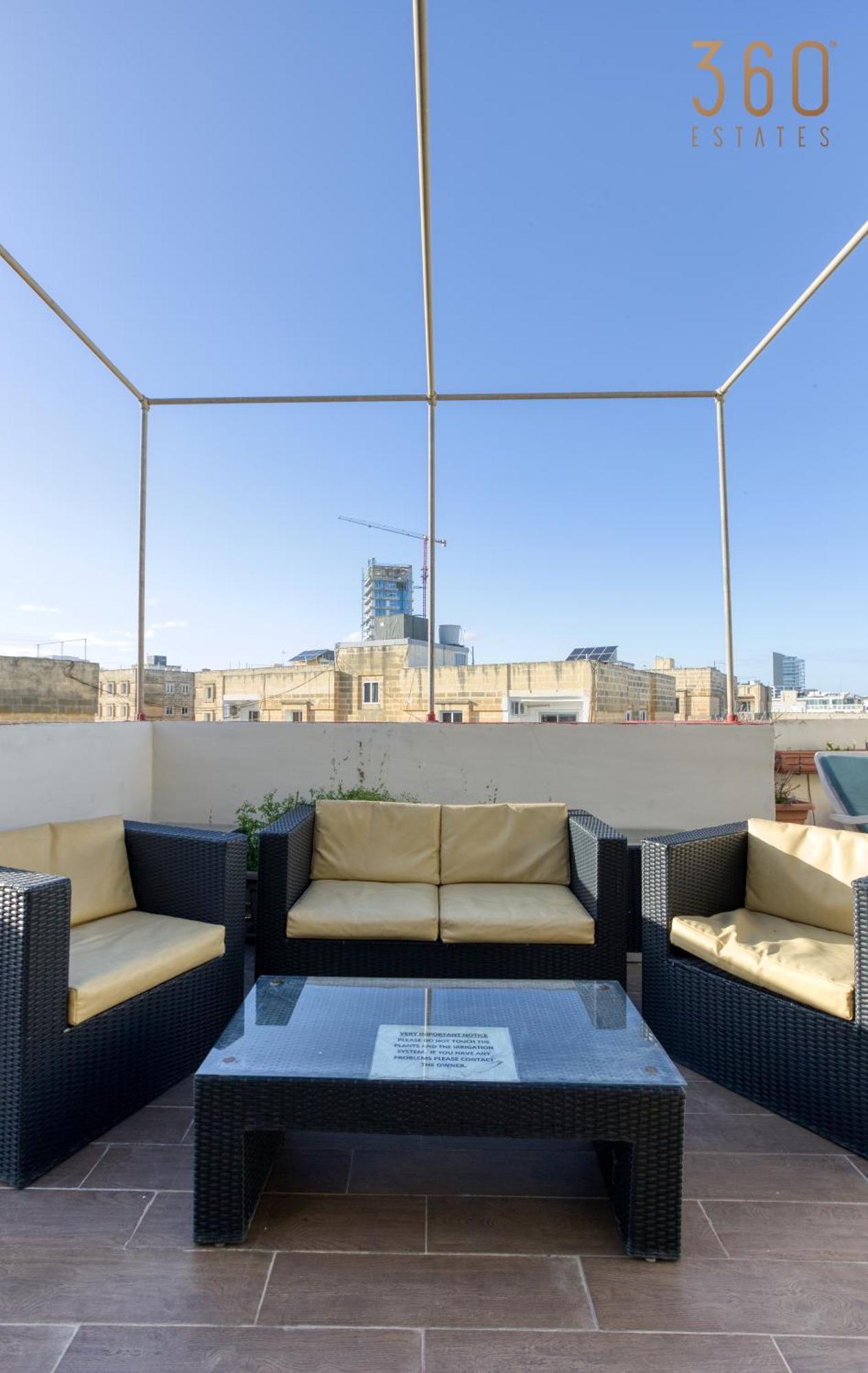 Spacious 2br With Large, Private Sun Terrace By 360 Estates