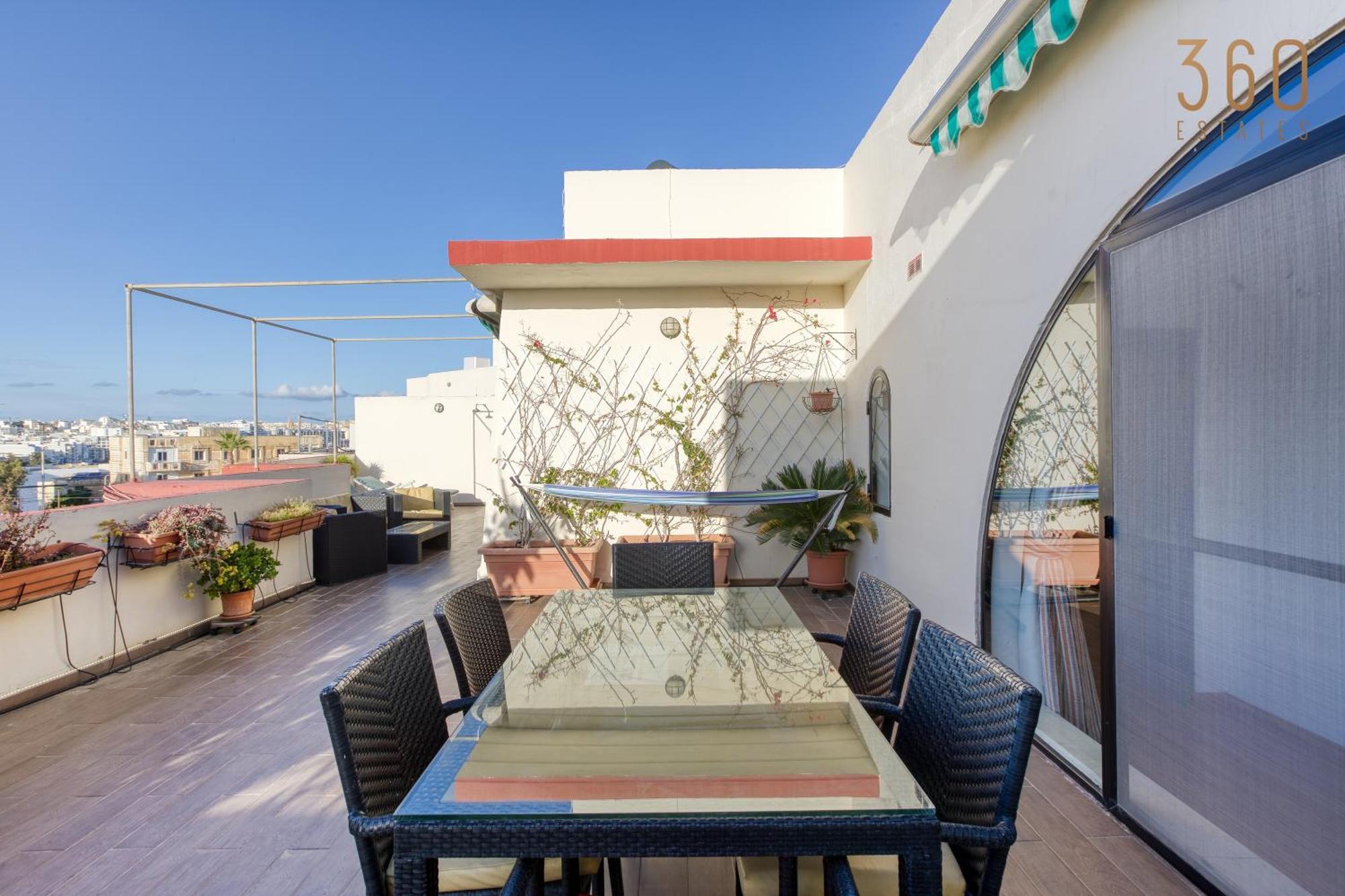 Apartment Spacious 2br With Large, Private Sun Terrace By 360 Estates